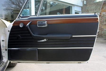 BMW 2285384